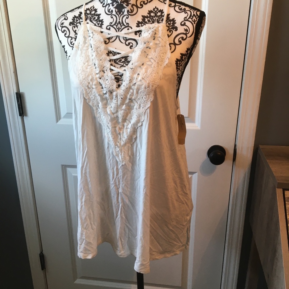 NWT! American Eagle flowy lace criss cross tank